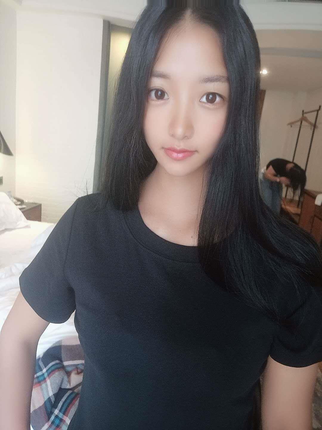 2020/10/22妩媚妖娆的小果（可双飞可ks） 第3张